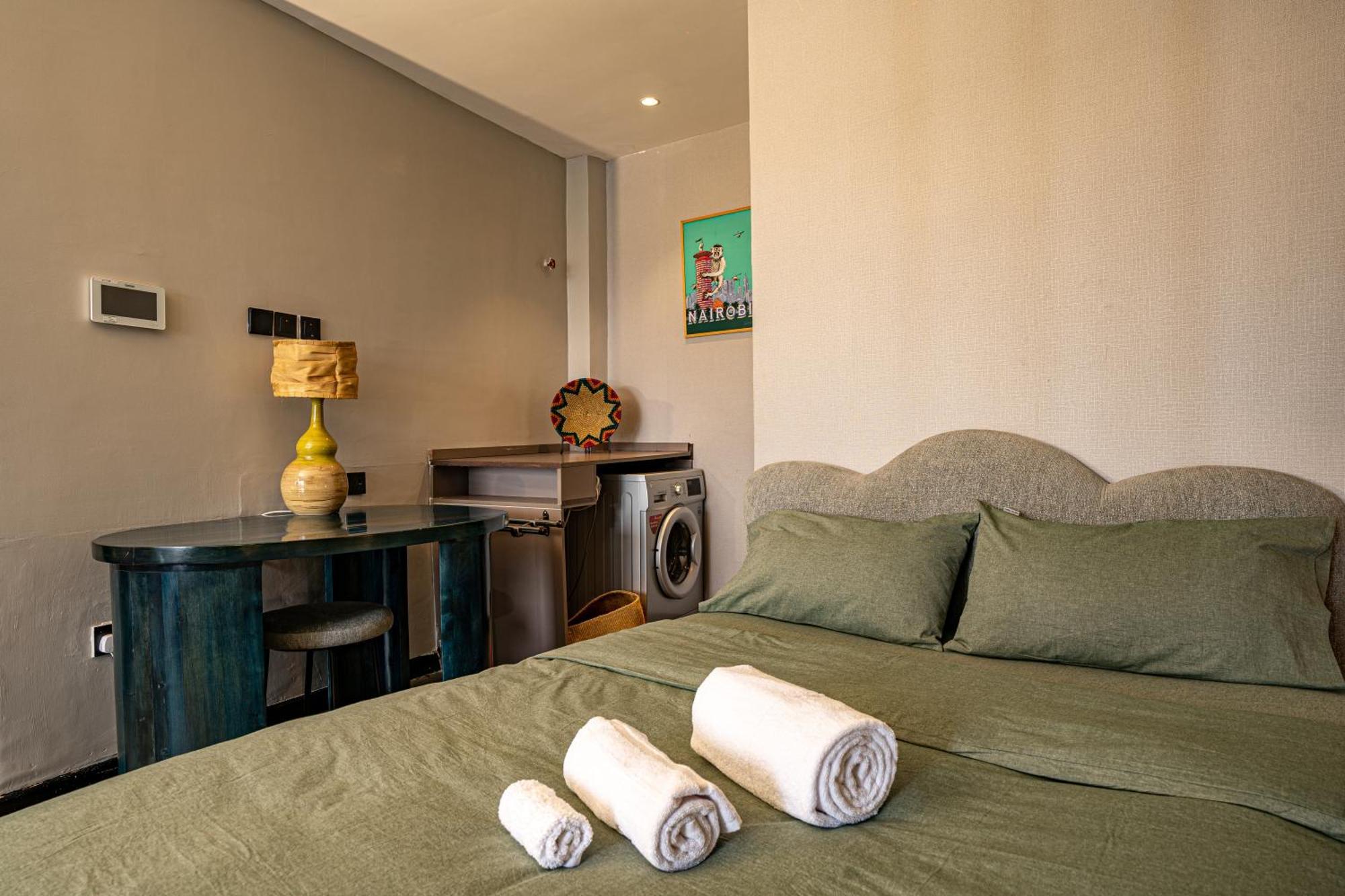 Escada & 2-bedroom, Rooftop Swimming Pool, Gym, Workspace, Wonderiss Homes Westland Living Апартаменты