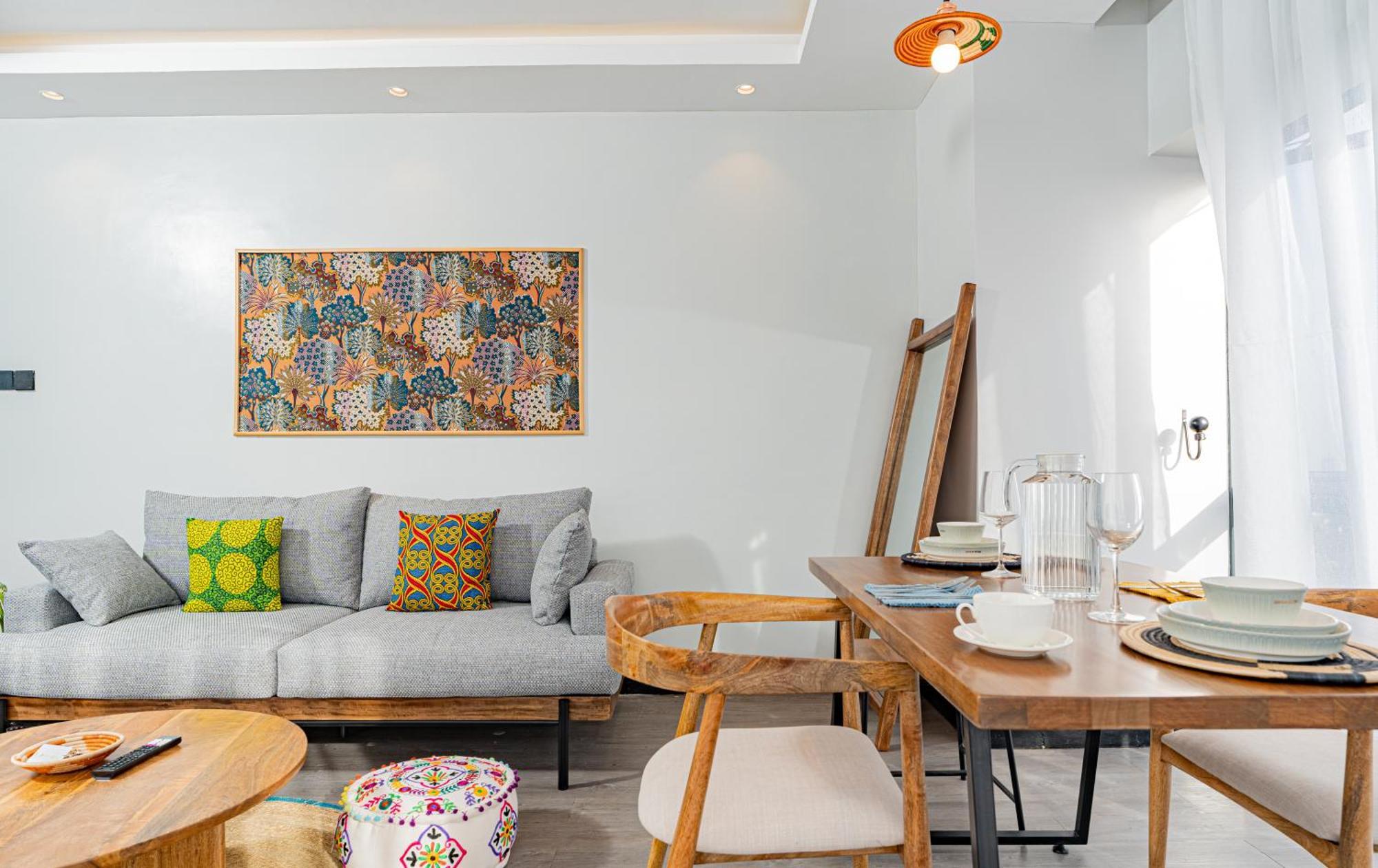 Escada & 2-bedroom, Rooftop Swimming Pool, Gym, Workspace, Wonderiss Homes Westland Living Апартаменты